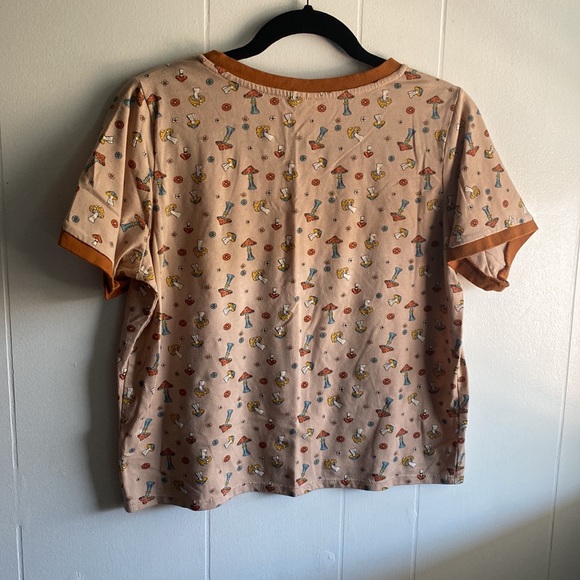 Tan crop top with mushrooms and flowers - Picture 2 of 5